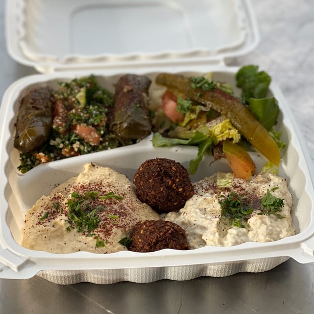 Veggie Combo Plate.